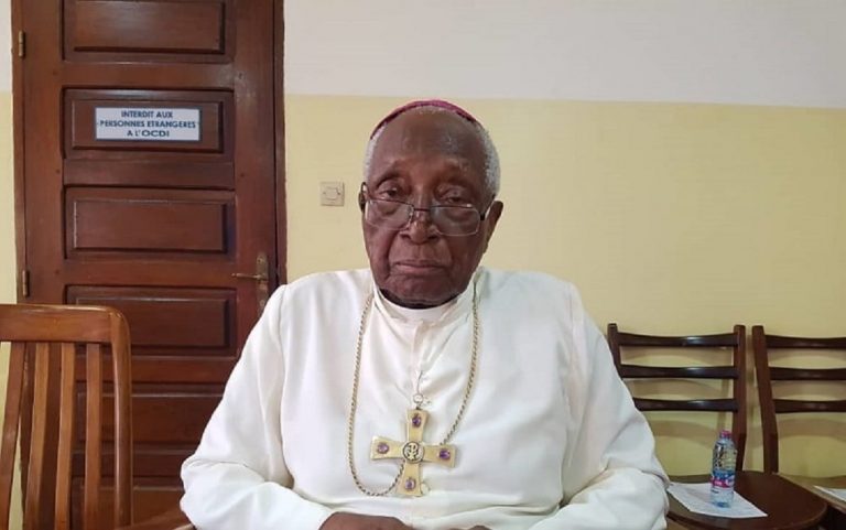 Togo: Mgr Philippe Kpodzro réagit à la levée d’immunité parlementaire de Kodjo Agbéyomé