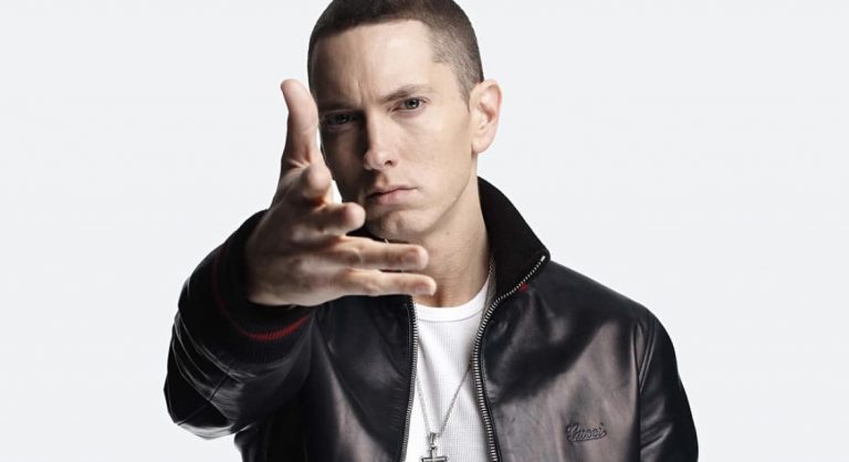 Eminem, le rappeur le plus rapide du monde, bat un nouveau record de 229 mots en 30 secondes