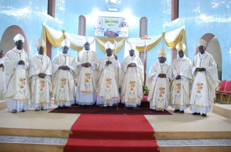 Rencontre d’échanges entre Joël Aïvo et les évêques sur la situation politique au Bénin