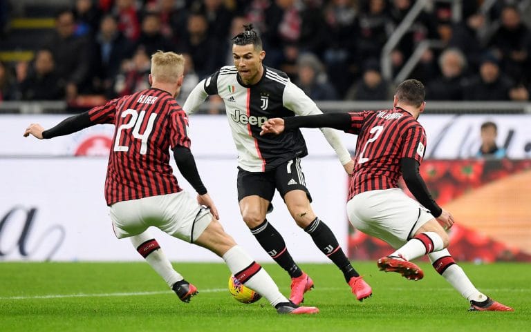 Juve-Milan : le dribble dévastateur de Cristiano Ronaldo affole la toile (vidéo)