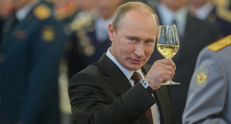 Russie: les députés autorisent le président Vladimir Poutine à effectuer deux nouveaux mandats