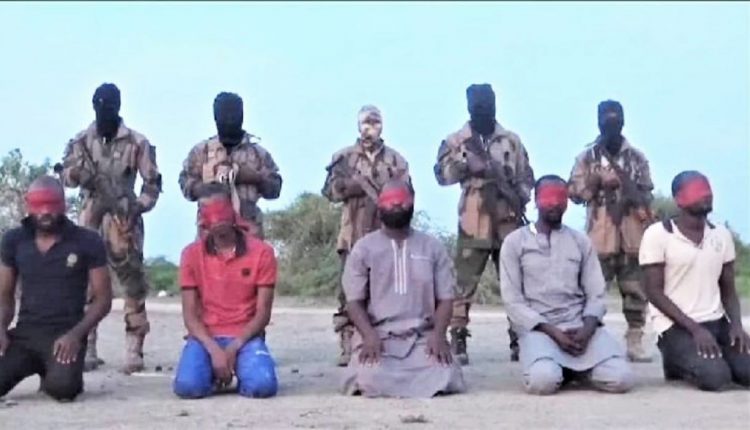 Des travailleurs humanitaires sur le point d'être exécutés par des islamiste de Boko haram au Nigéria