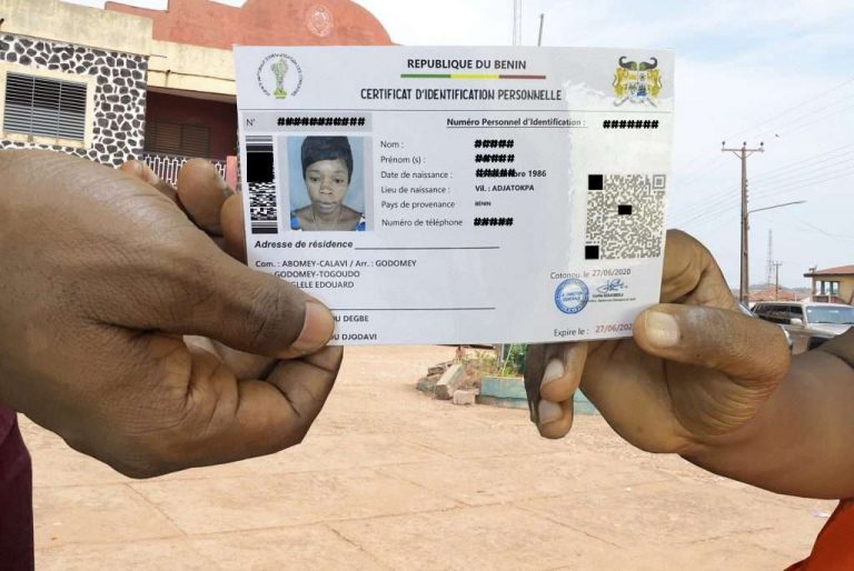 Bénin: la distribution de plus de 45.000 cartes nationales d’identité biométriques lancée