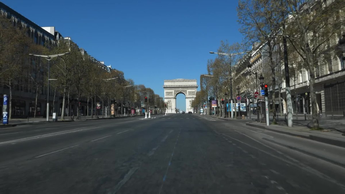 Face au Covid, la France s'enferme de nouveau