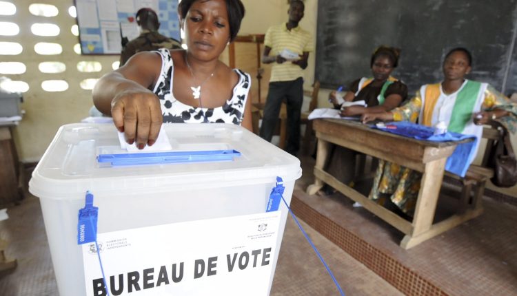 Bureau de vote en Côte d'Ivoire
