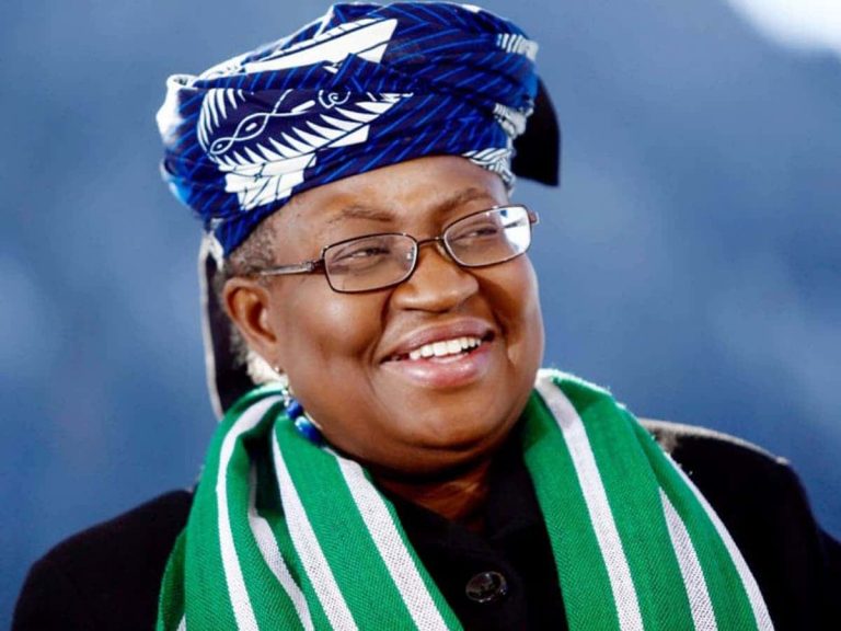 La Nigériane Ngozi Okonjo-Iweala devient la première femme à la tête de l’OMC