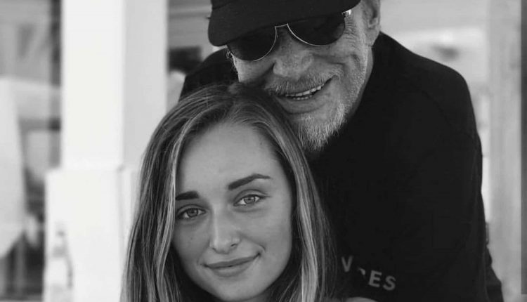 Johnny Hallyday et sa petite-fille Emma Smet @Paris Match