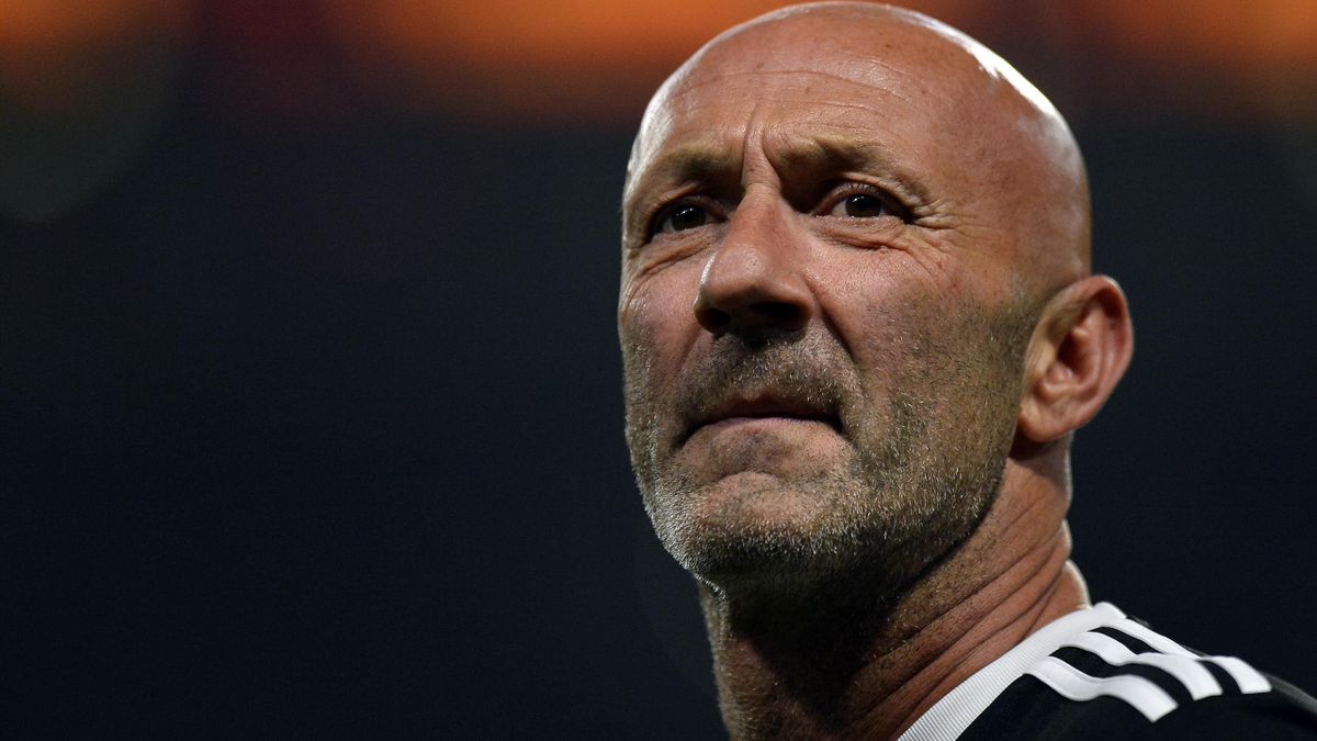 Fabien Barthez, Footballeur international, avec l'équipe de France, il remporte notamment la Coupe du monde 1998, l'Euro 2000 et la Coupe des confédérations en 2003