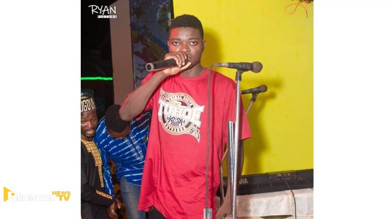 Bénin: un jeune rappeur accusé du vol du téléphone d’une serveuse