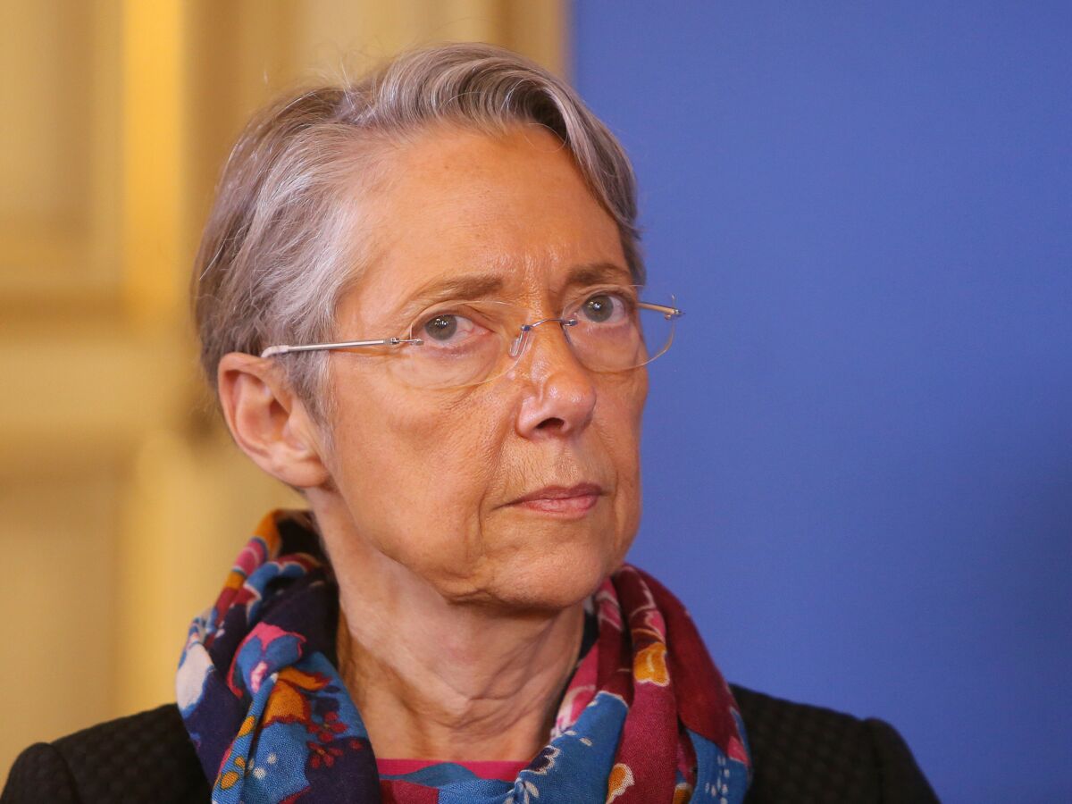 La ministre française du Travail Elisabeth Borne